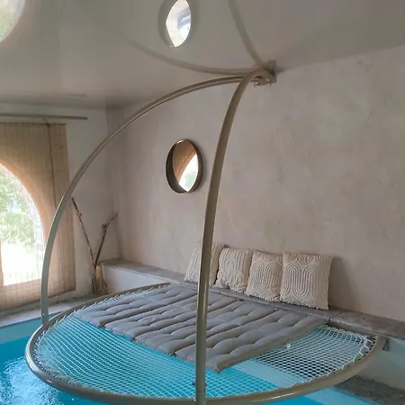 D'hotes - Au Soleilo 4* Мостюежуль