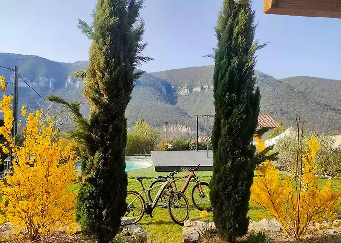 D'hotes - Au Soleilo Bed & Breakfast Mostuejouls