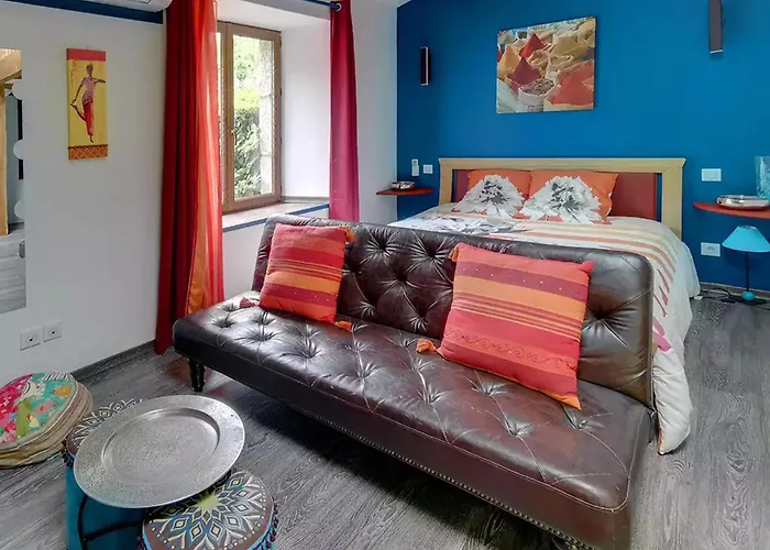 D'hotes - Au Soleilo Bed & Breakfast 4*