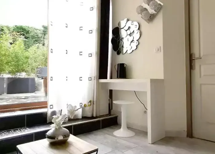 D'hotes - Au Soleilo Bed & Breakfast Mostuejouls