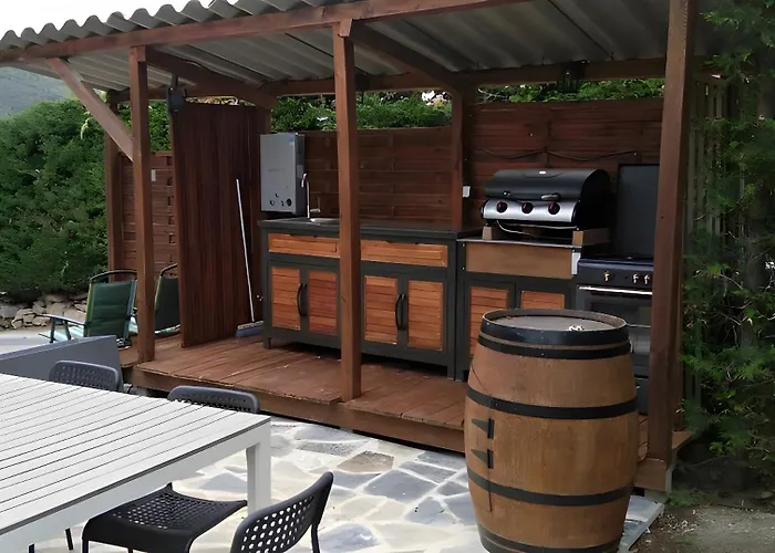 D'hotes - Au Soleilo Bed & Breakfast 4*