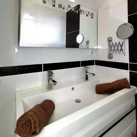 D'hotes - Au Soleilo Panzió Mostuéjouls