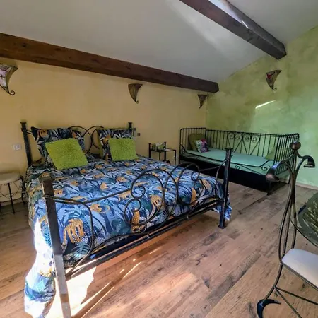 D'hotes - Au Soleilo Bed and Breakfast Mostuéjouls